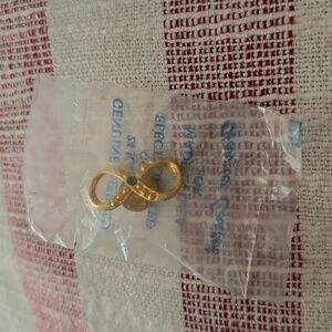 Harriet Carter - Gold Plate and Emerald Infinity Pin - NWOT